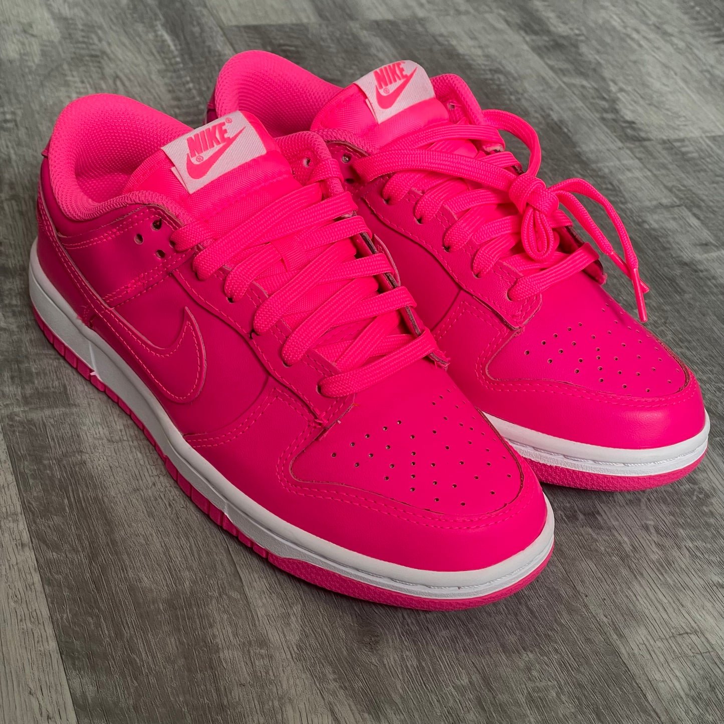 Nike Dunk Low Women "Hyper Pink"