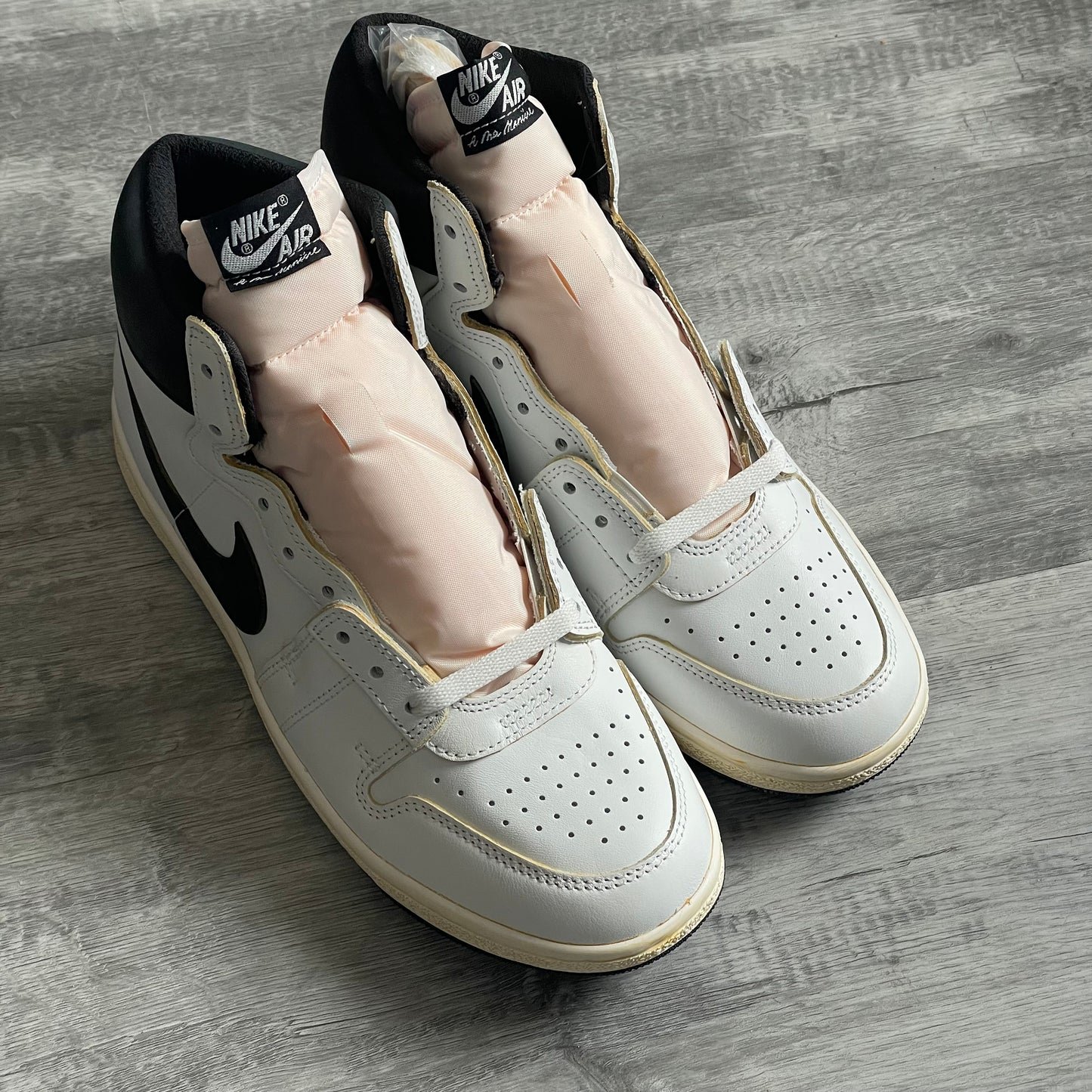 A ma maniere x Jordan Air Ship