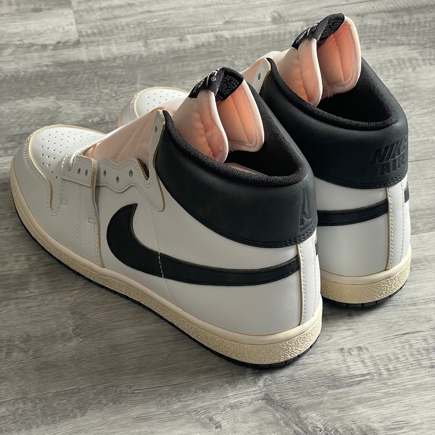 A ma maniere x Jordan Air Ship